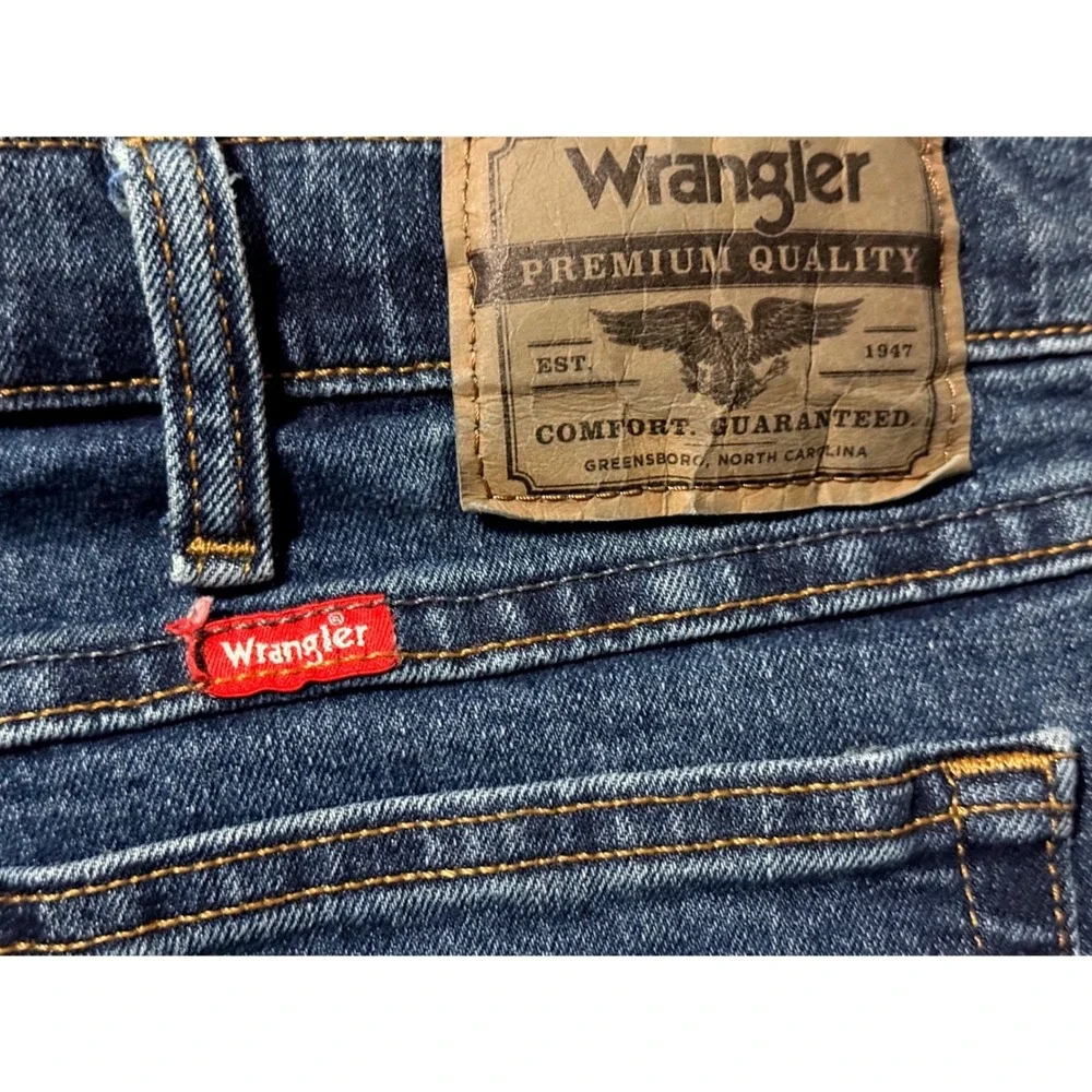 Wrangler Premium Quality Mens Dark Wash Straight Leg Denim Jeans Blue 44x29‎